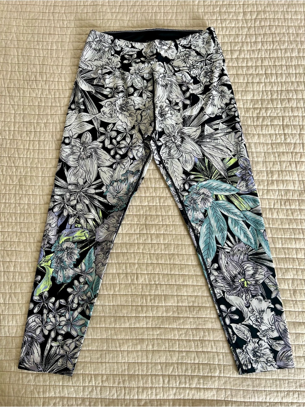 Calvin Klein Performance Floral Wicking Crop Leggings Large Black Multicolor